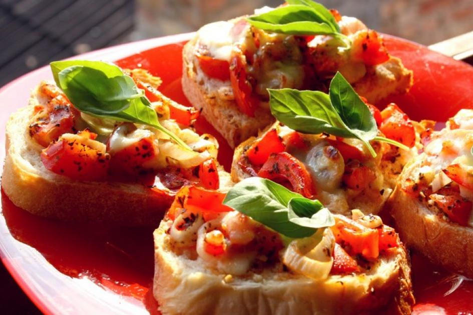 Egyszerű vendégváró: bruschetta Egyszerű vendégváró: bruschetta